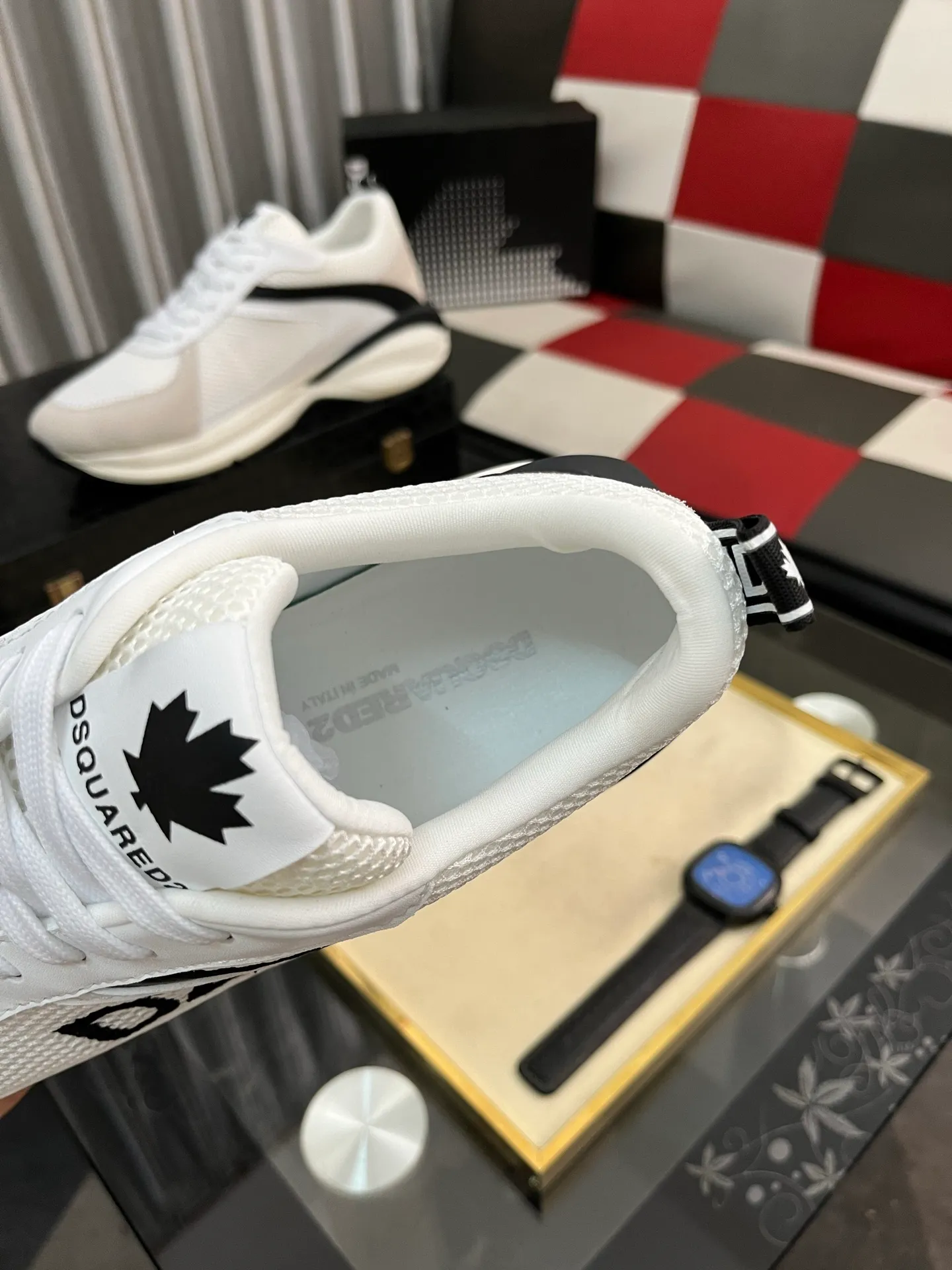 Men's shoes 💰480⌚️⌚️DG's latest popular casual shoes 🔥🔥, the tongue has the brand's iconic details, and the combination of silk cowhide and cow suede enhances the style. Fashionable and versatile, it can complement any look. Create an exquisite design with unique dynamic vitality and modern atmosphere, showing modern elegance. Size: 36-464️⃣colors available